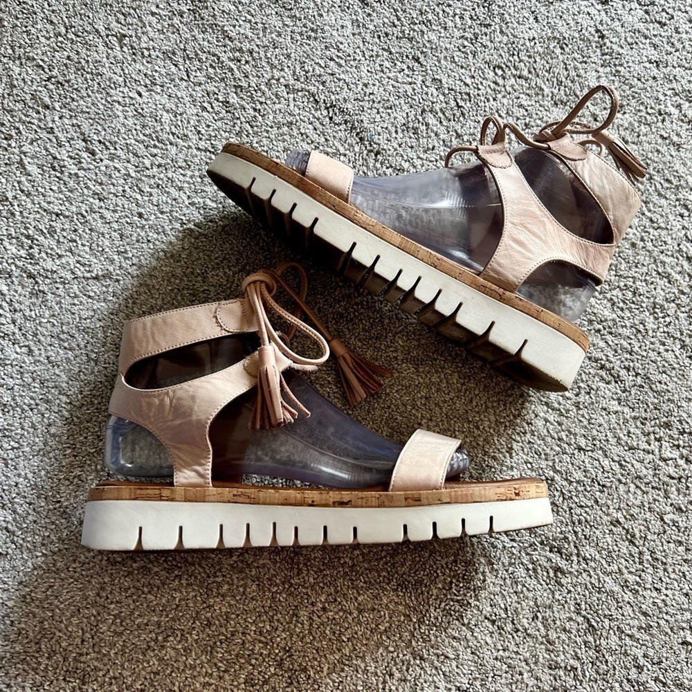 Miz Mooz Size 40 Lace Up Gladiator Tassel Ankle Strap Wedge Sandals